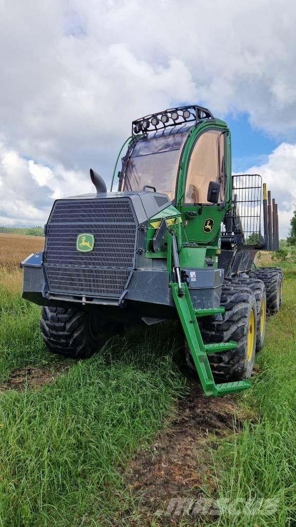 John Deere 1010G Форвардери