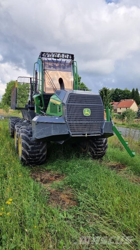 John Deere 1010G Форвардери