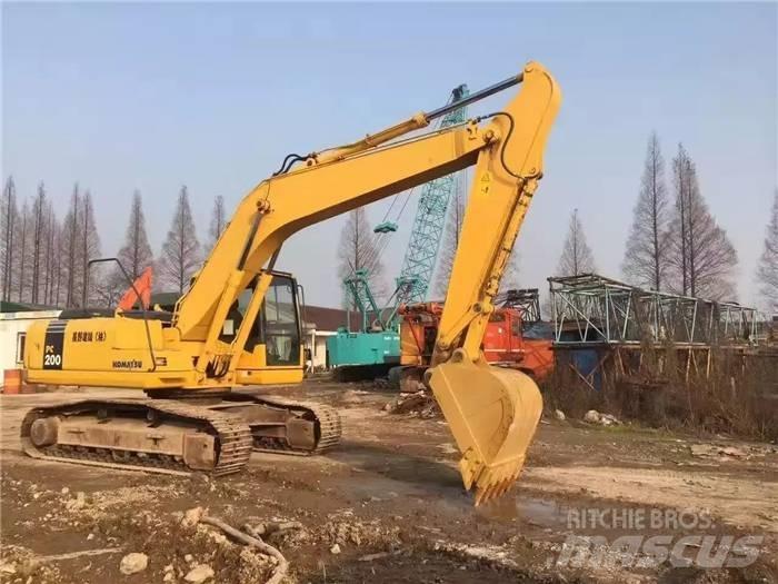 Komatsu PC 200-7 Гусеничні екскаватори
