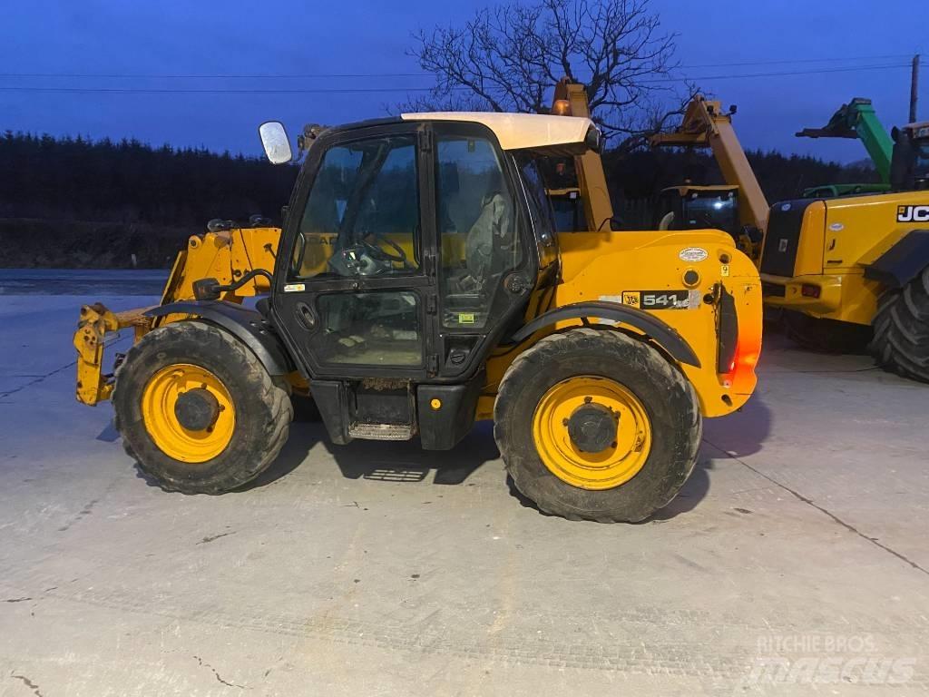JCB 541-70 Телескопічний навантажувач
