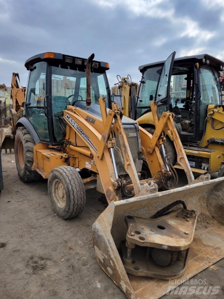 CASE 580 M Екскаватори-навантажувачі