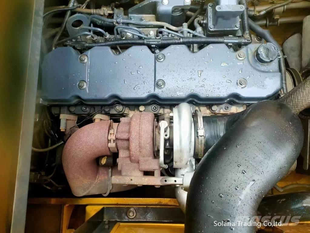 Komatsu FD 160E-8 Дизельні навантажувачі