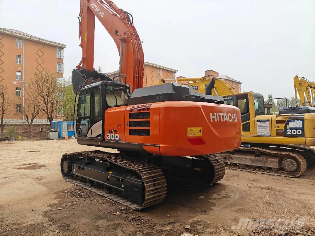 Hitachi ZX300 Гусеничні екскаватори