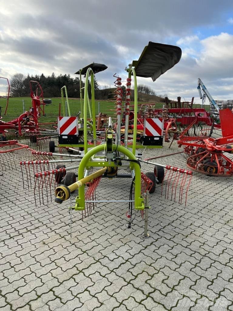 CLAAS Liner 450 Граблі і сінозворушувачі