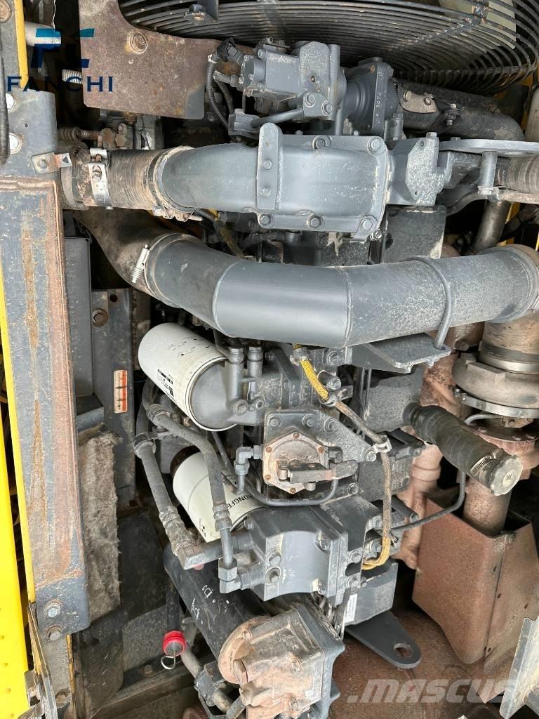 Komatsu PC 450-8 Гусеничні екскаватори
