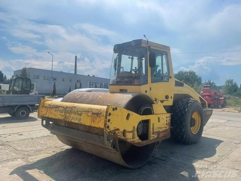 Bomag BW213 DH-4 Грунтові котки