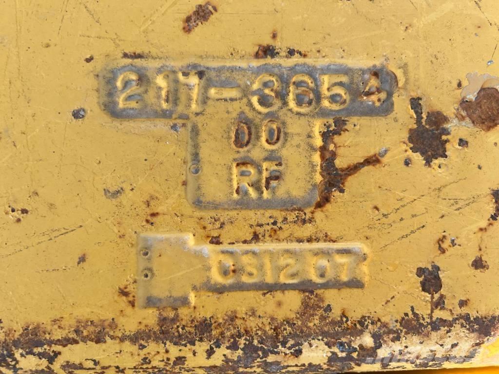 CAT D8R / D8T Інше обладнання