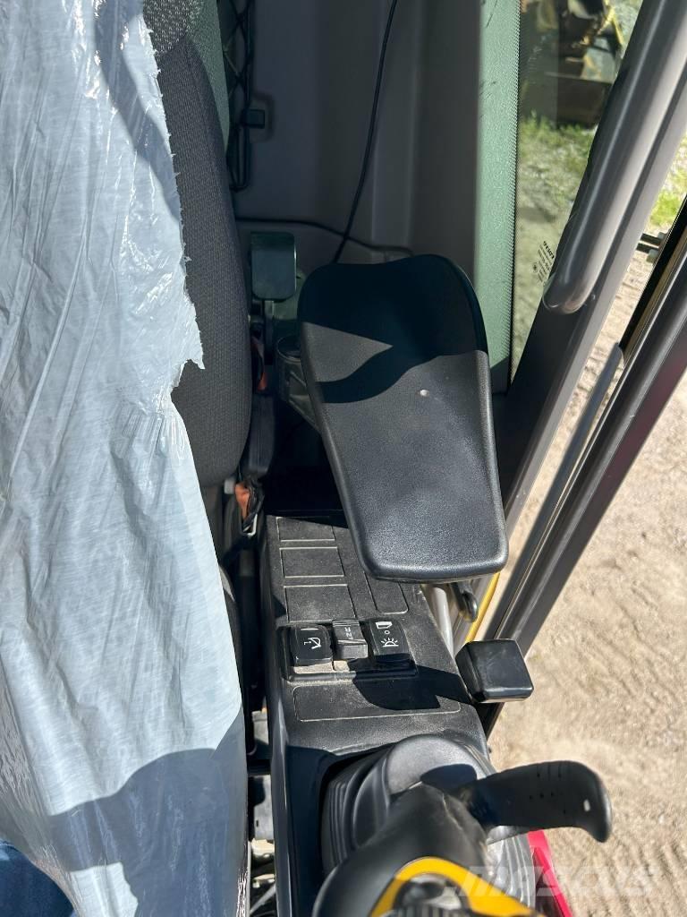 Volvo ECR 355 EL Гусеничні екскаватори