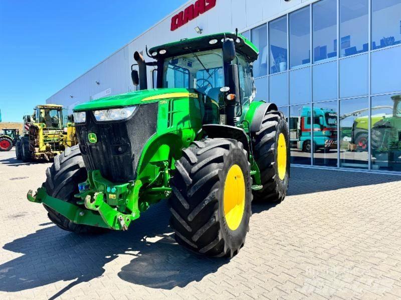 John Deere 7215 Трактори