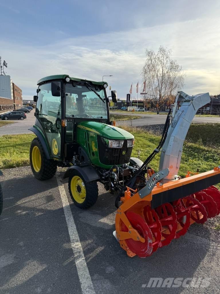 John Deere 2032 R Трактори