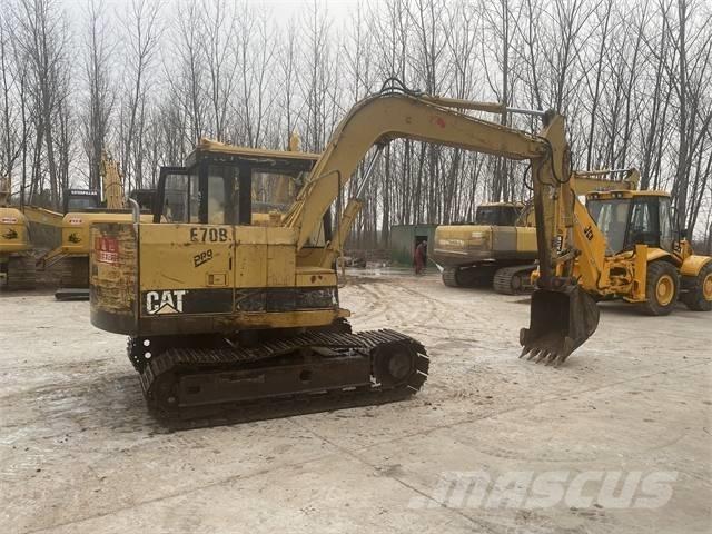 CAT E70B Гусеничні екскаватори