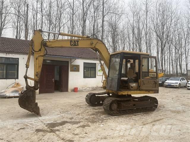 CAT E70B Гусеничні екскаватори
