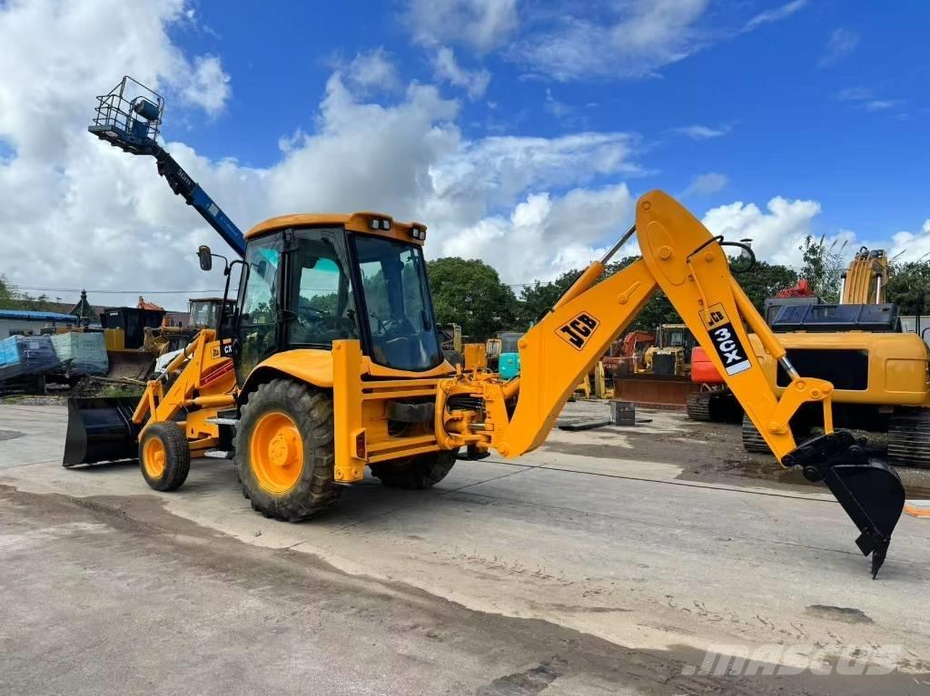 JCB 3CX Екскаватори-навантажувачі