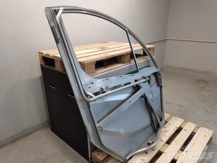 Manitou MLT 733 door Кабіна