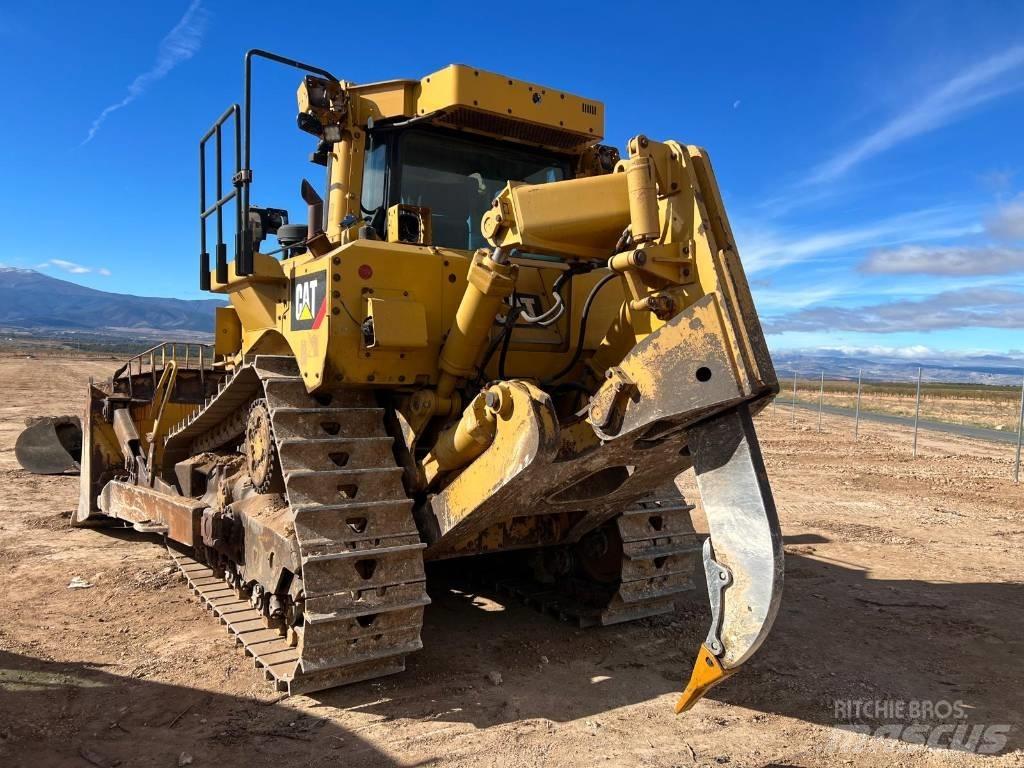 CAT D 8 T Гусеничні бульдозери