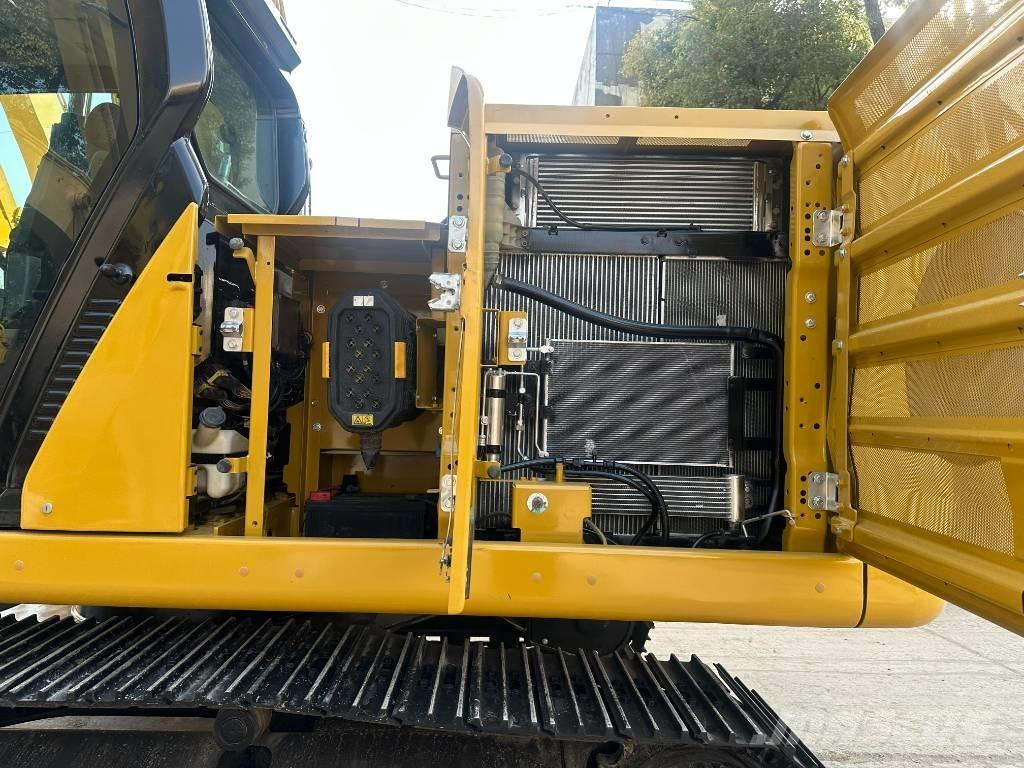 CAT 320 Гусеничні екскаватори