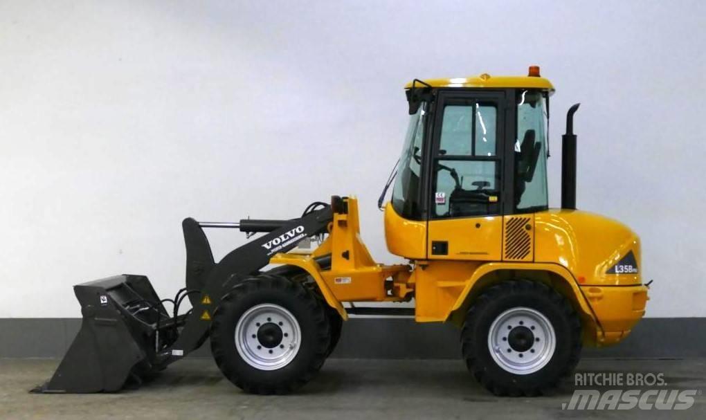 Volvo L 35 B - Z - 4x4 Фронтальні навантажувачі