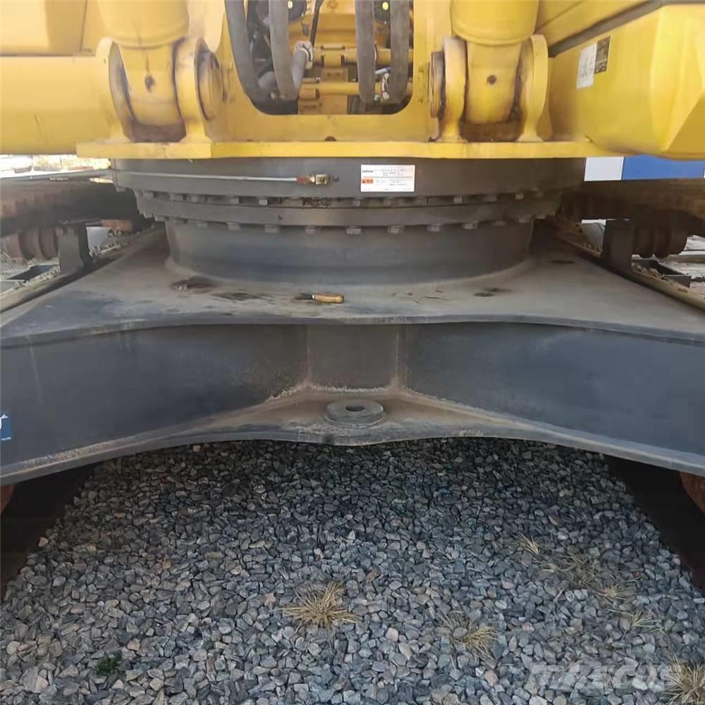 Komatsu PC360-7 Гусеничні екскаватори