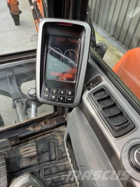 Doosan 85 Середні екскаватори 7т. - 12т.