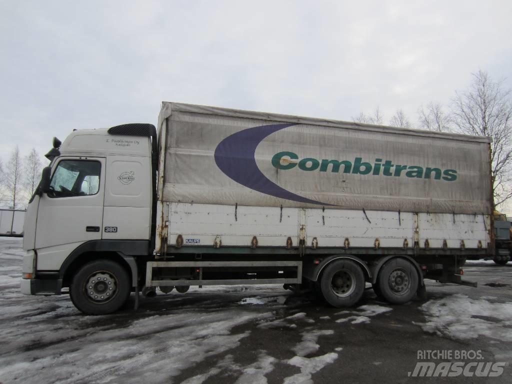 Volvo FH 12 6X2 4800 Тентовані вантажівки