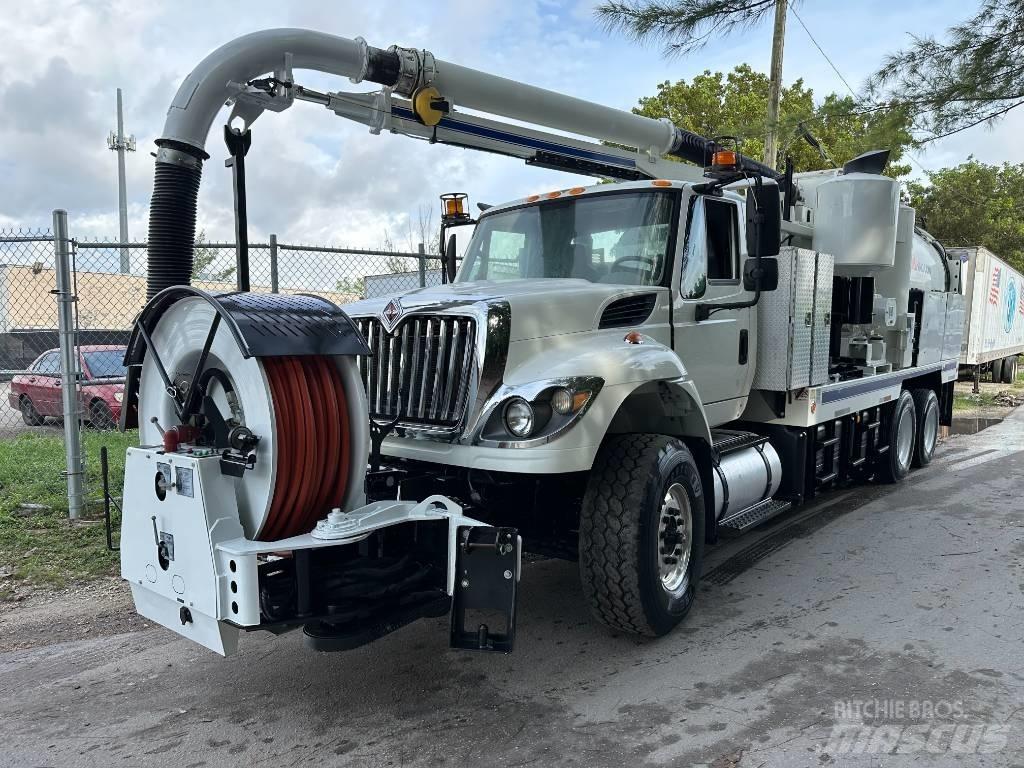 International 7500 Комбі/Вакуумні вантажівки