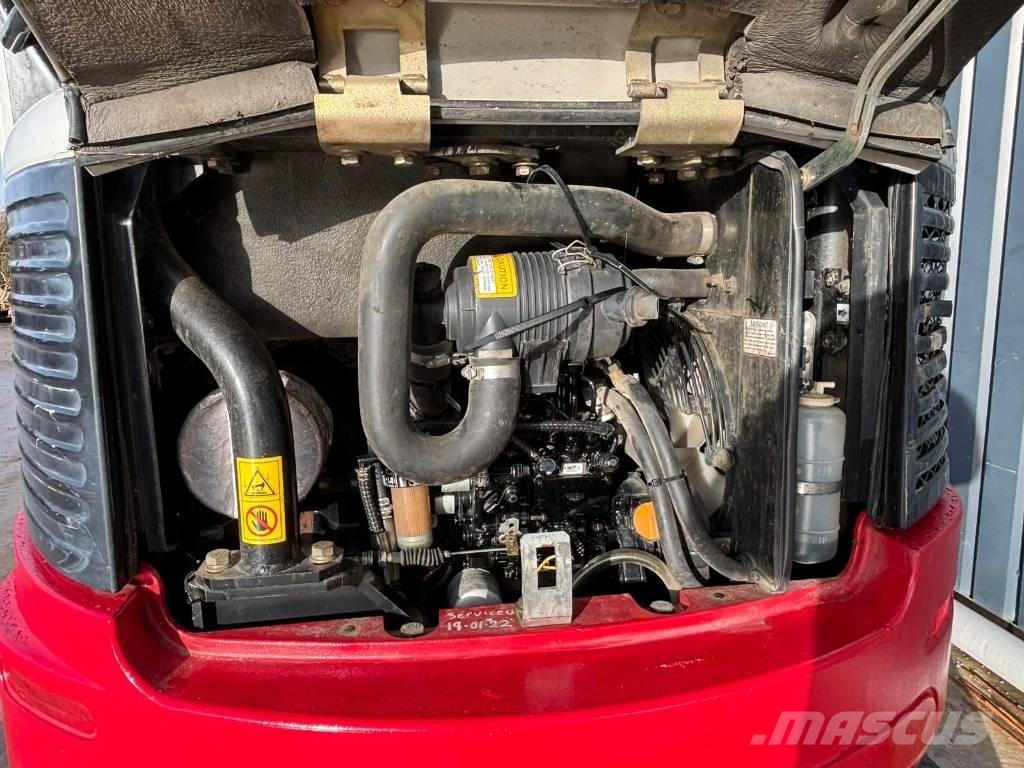 Takeuchi TB 23 R Міні-екскаватори < 7т