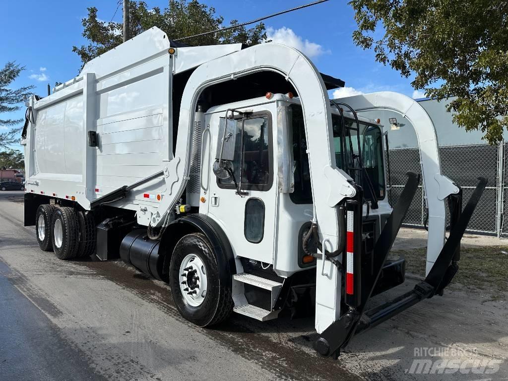 Mack MRU 613 Сміттєвози
