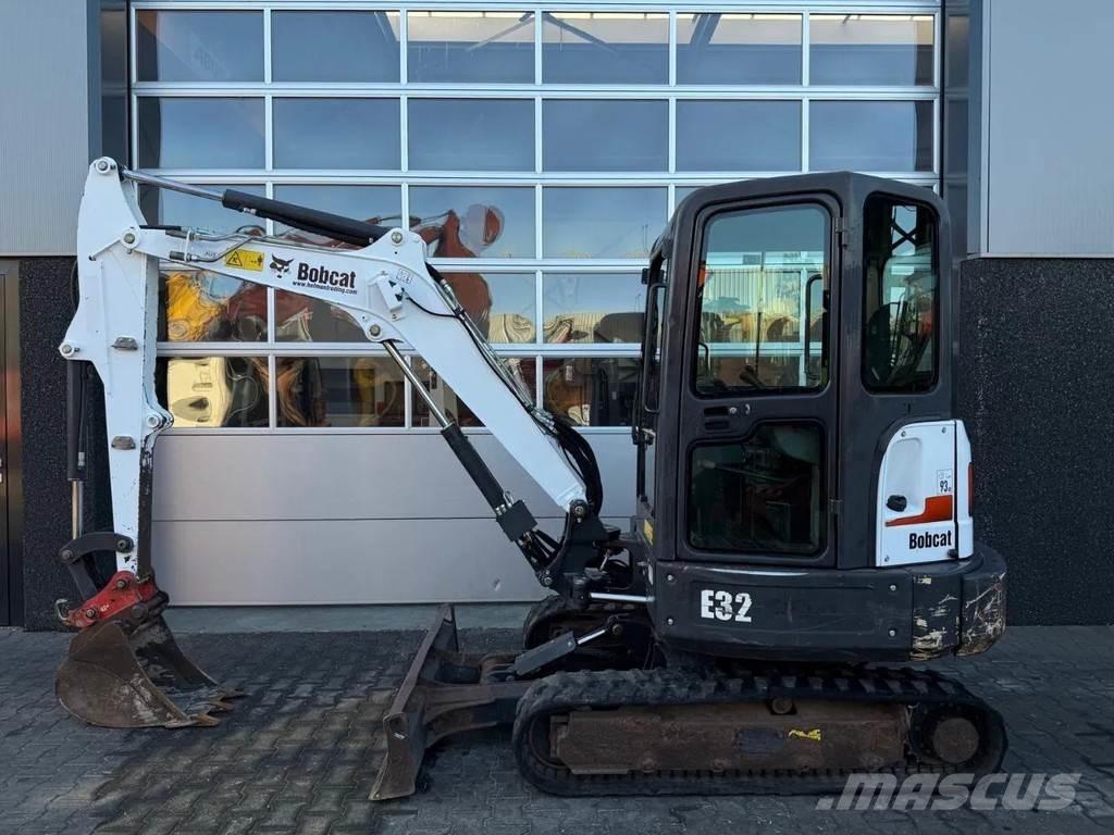 Bobcat E32 Міні-екскаватори < 7т