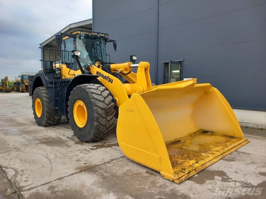 Komatsu WA480-8E0 Фронтальні навантажувачі