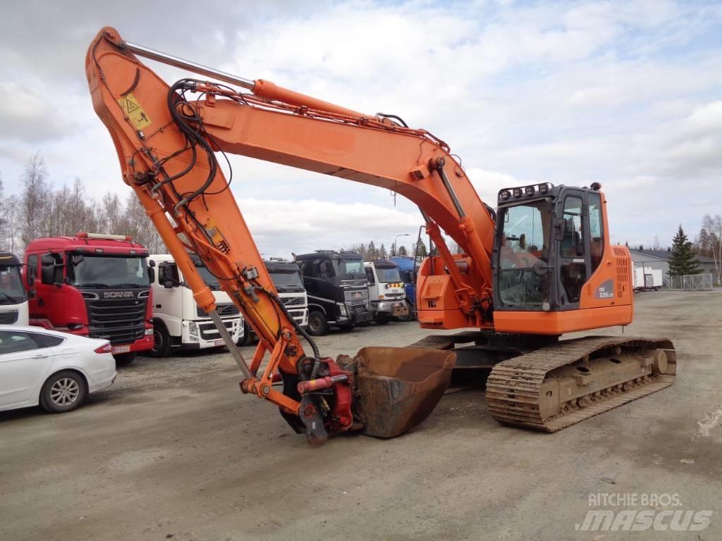 Doosan 235 LCR Гусеничні екскаватори