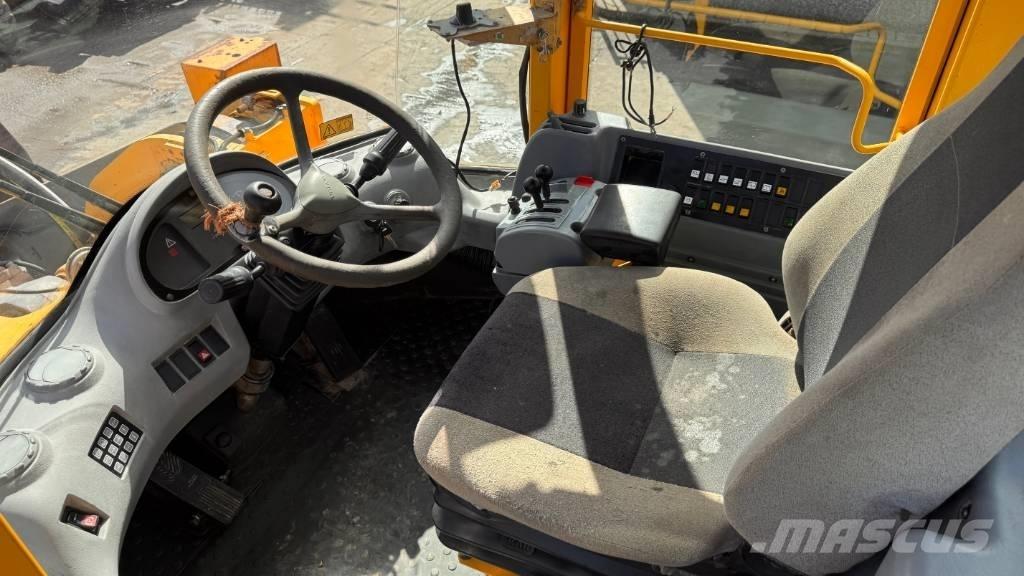 Volvo L 180 E Фронтальні навантажувачі