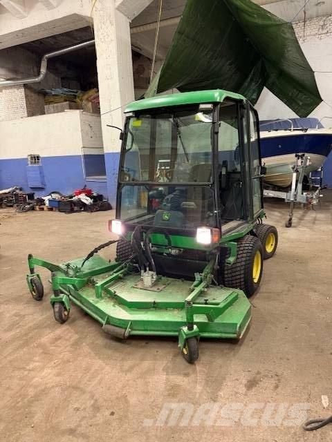 John Deere 1505 Самохідні газонокосарки