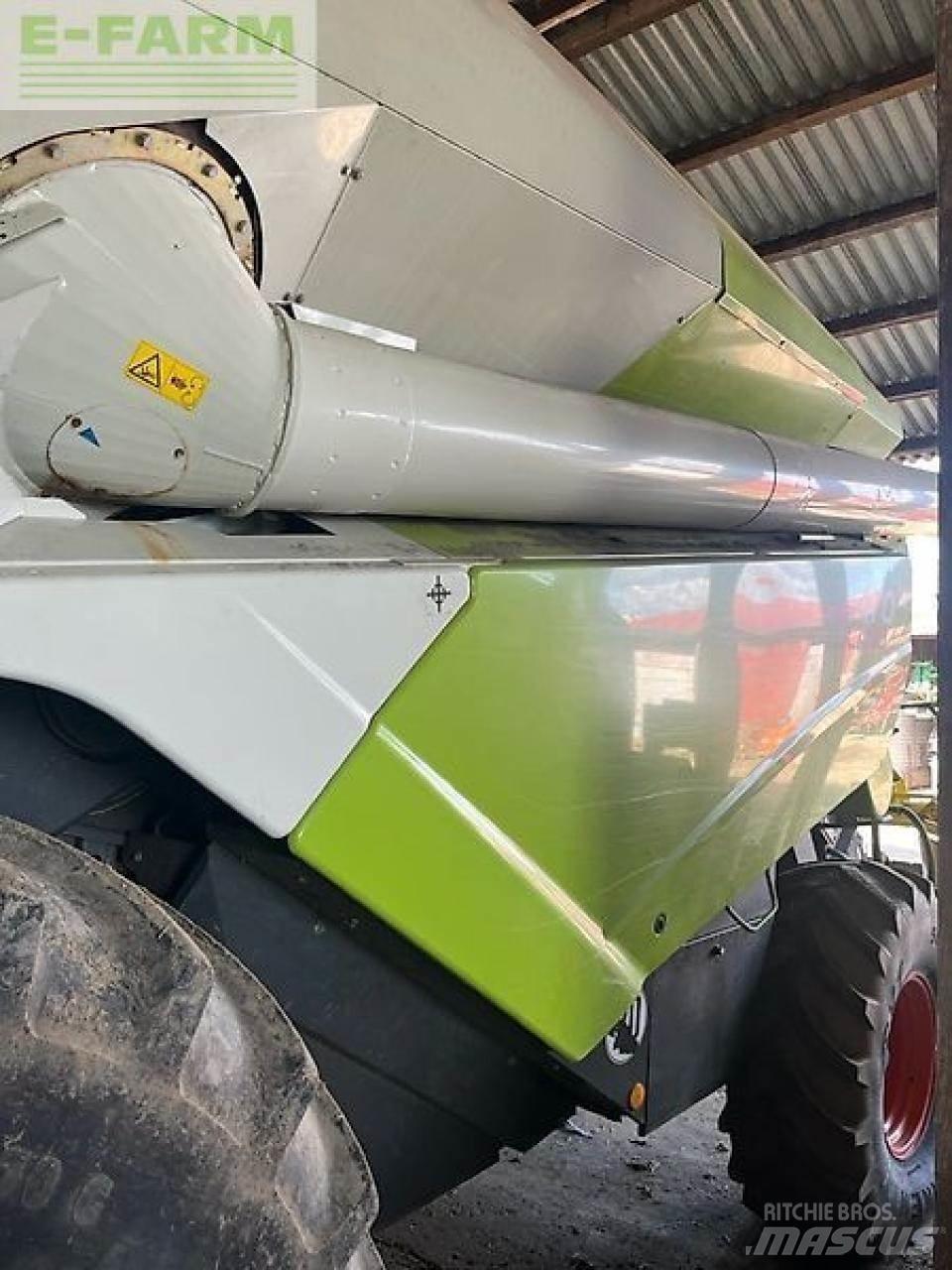 CLAAS tucano 470 Зернозбиральні комбайни