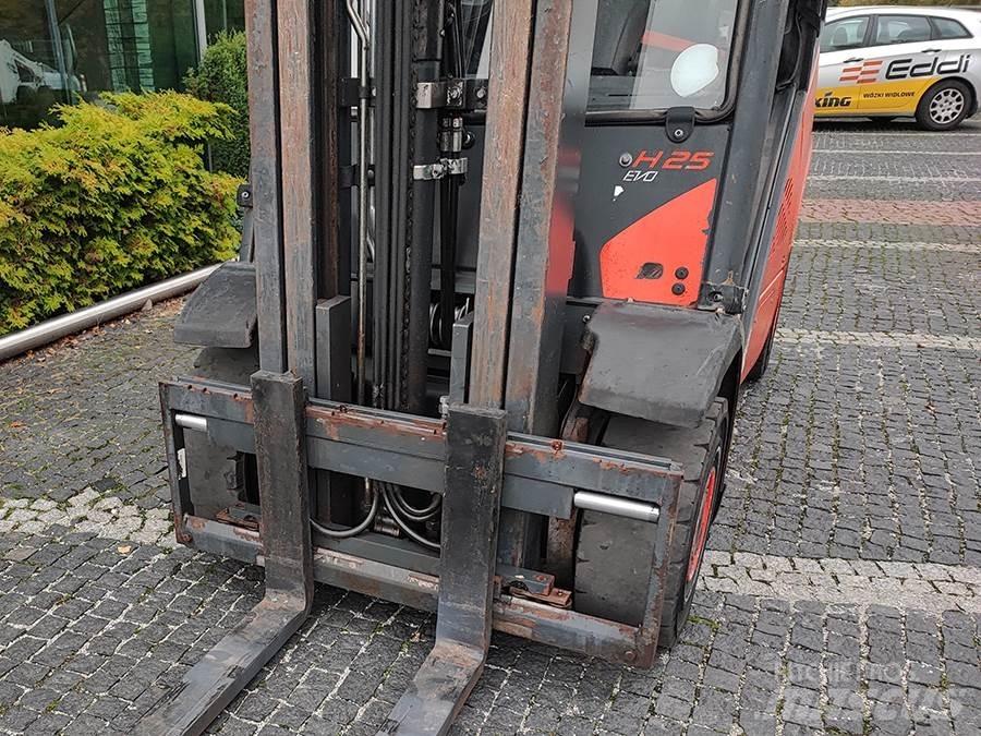 Linde H25D-02 Дизельні навантажувачі