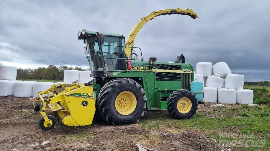 John Deere 6750 Фуражні комбайни