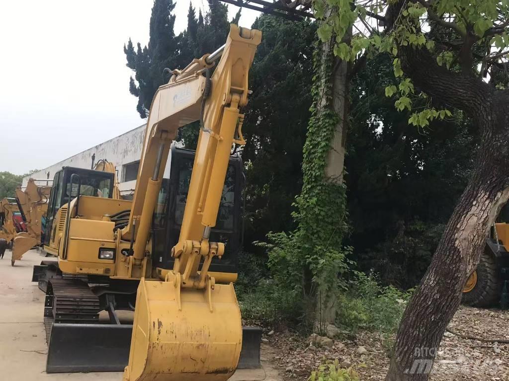 Komatsu PC 70 Гусеничні екскаватори