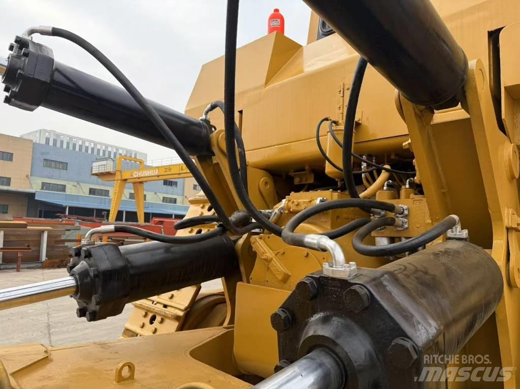 CAT D 10 R Гусеничні бульдозери