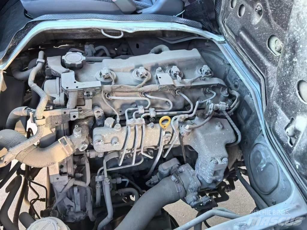 Toyota Hiace Міжміські автобуси