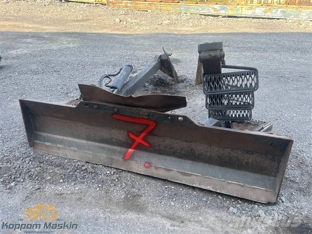 Valmet 890.2 Інше обладнання