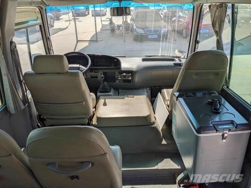 Toyota Coaster Bus Мікроавтобуси