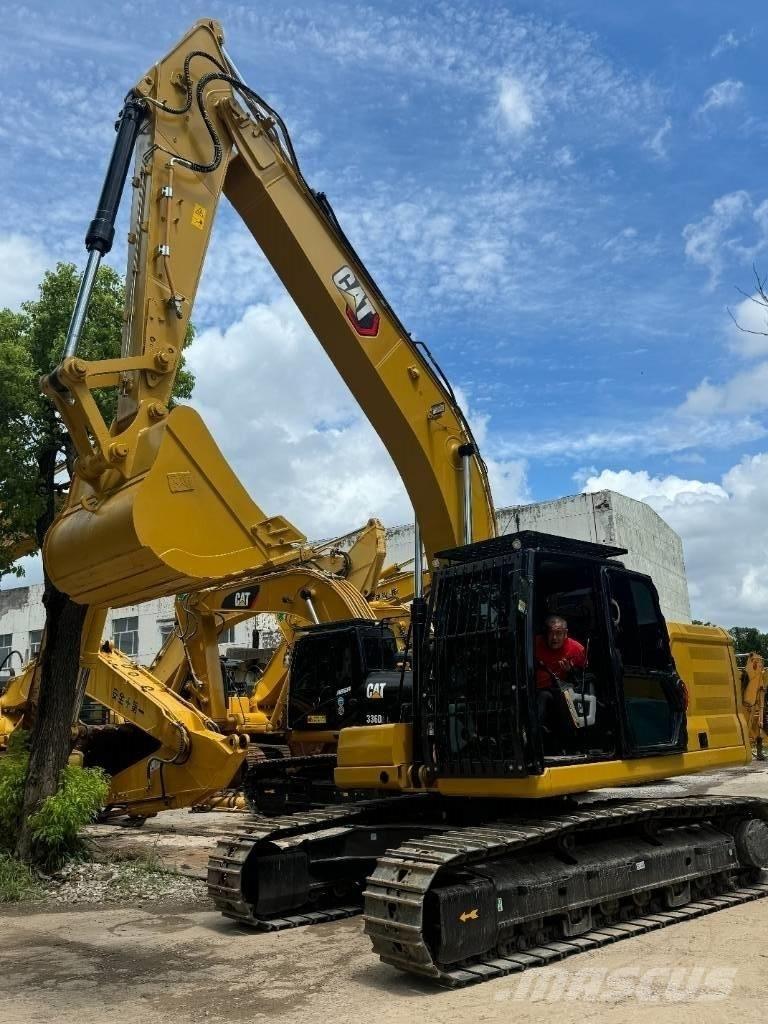 CAT 323 Середні екскаватори 7т. - 12т.