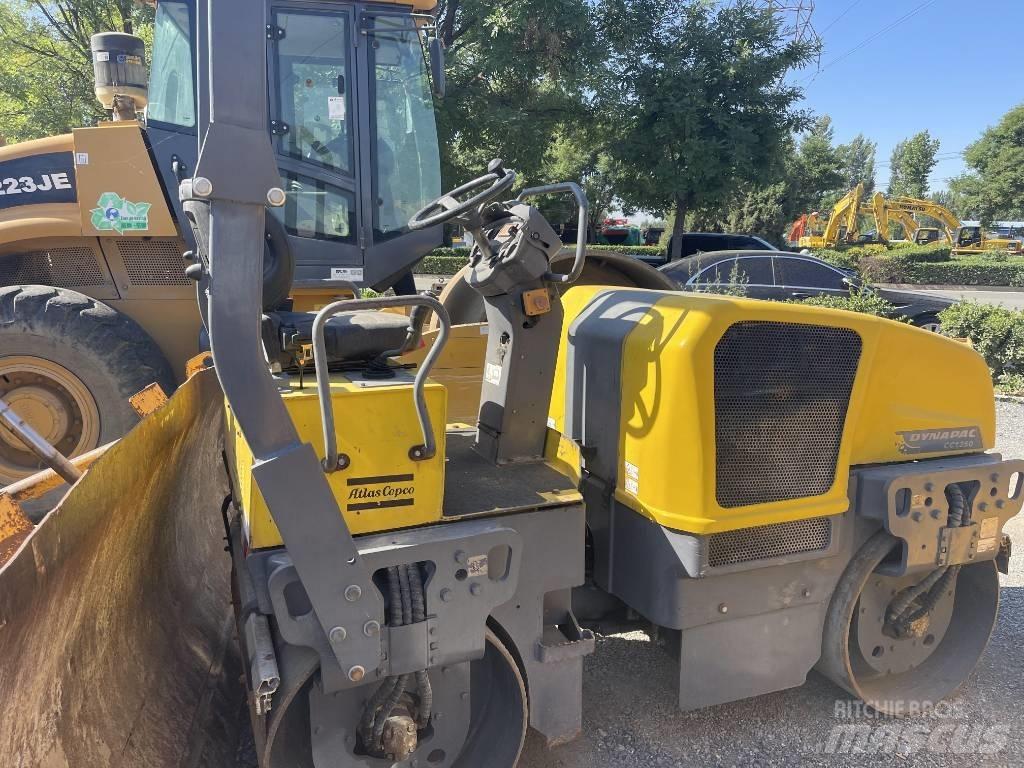 Dynapac CC 1250 Котки тротуарні