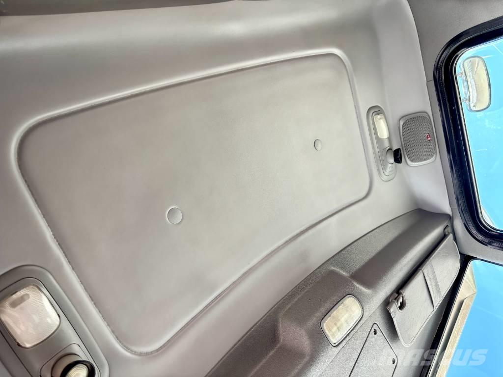 Peterbilt 357 Тягачі