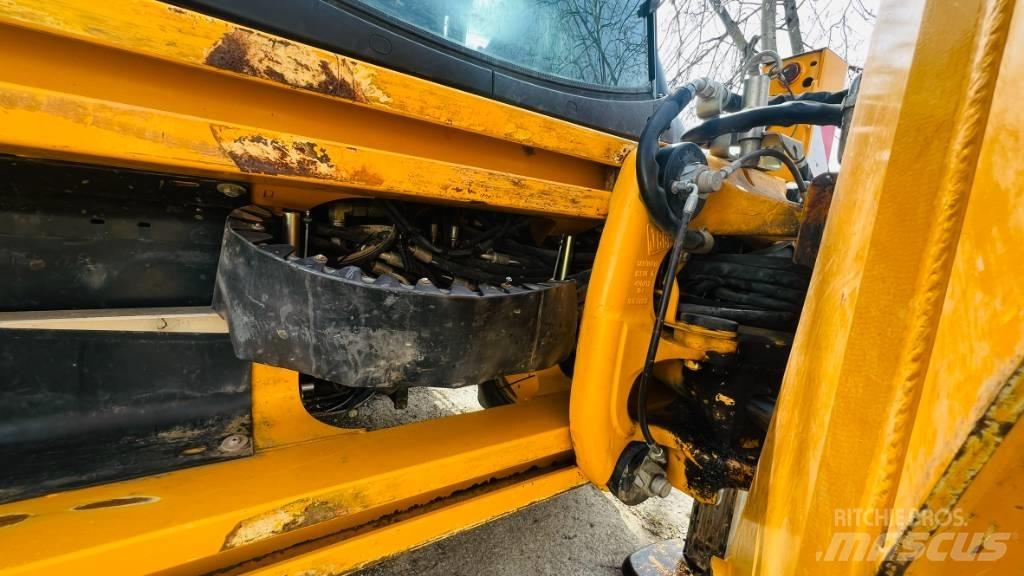 JCB 4 CX Екскаватори-навантажувачі