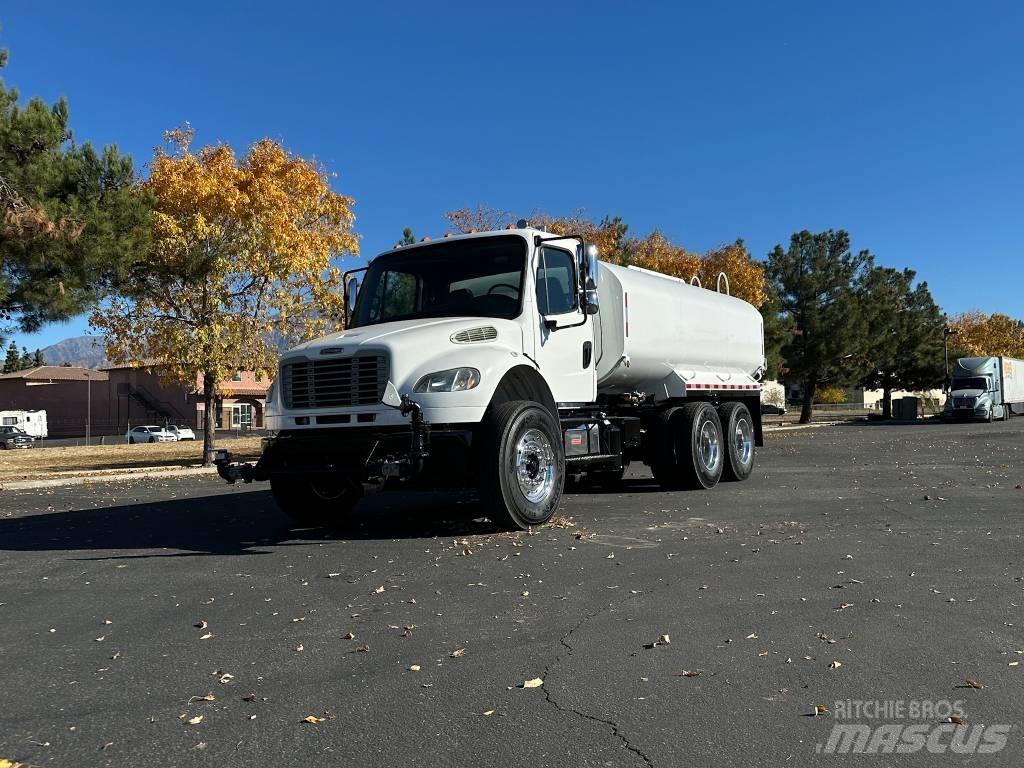 Freightliner M2 Поливальні машини