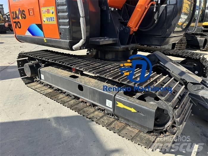 Hitachi ZX70 Гусеничні екскаватори