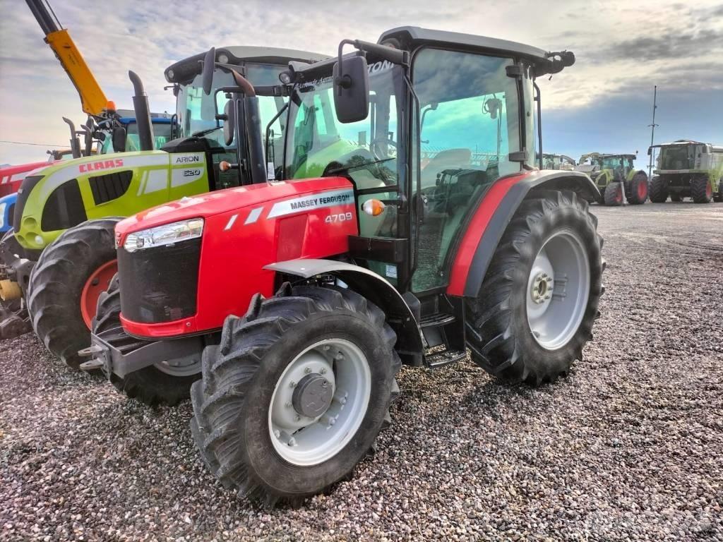 Massey Ferguson 4709 Трактори