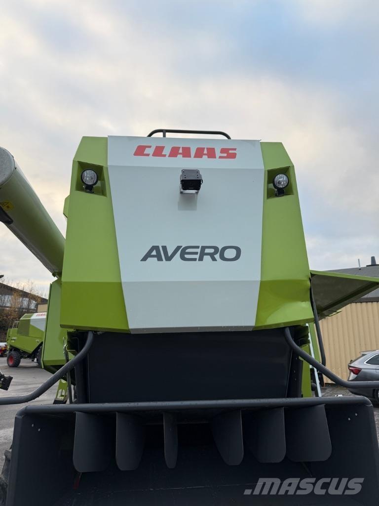 CLAAS Avero 240 Зернозбиральні комбайни