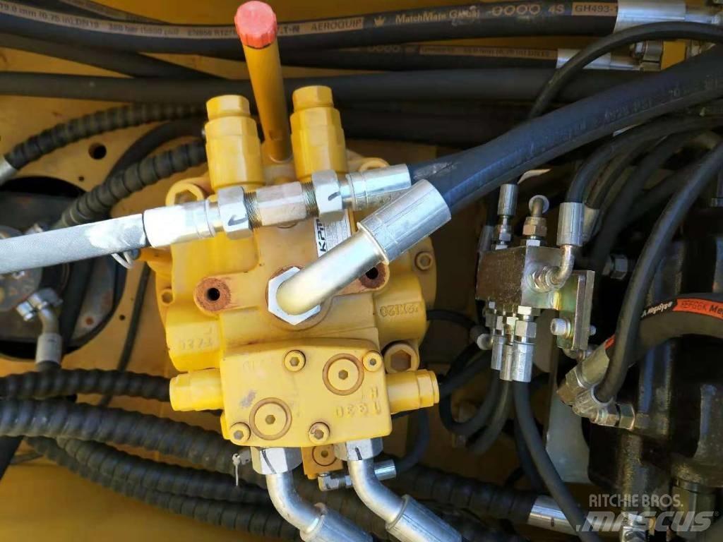 New Power SC210-9 Середні екскаватори 7т. - 12т.
