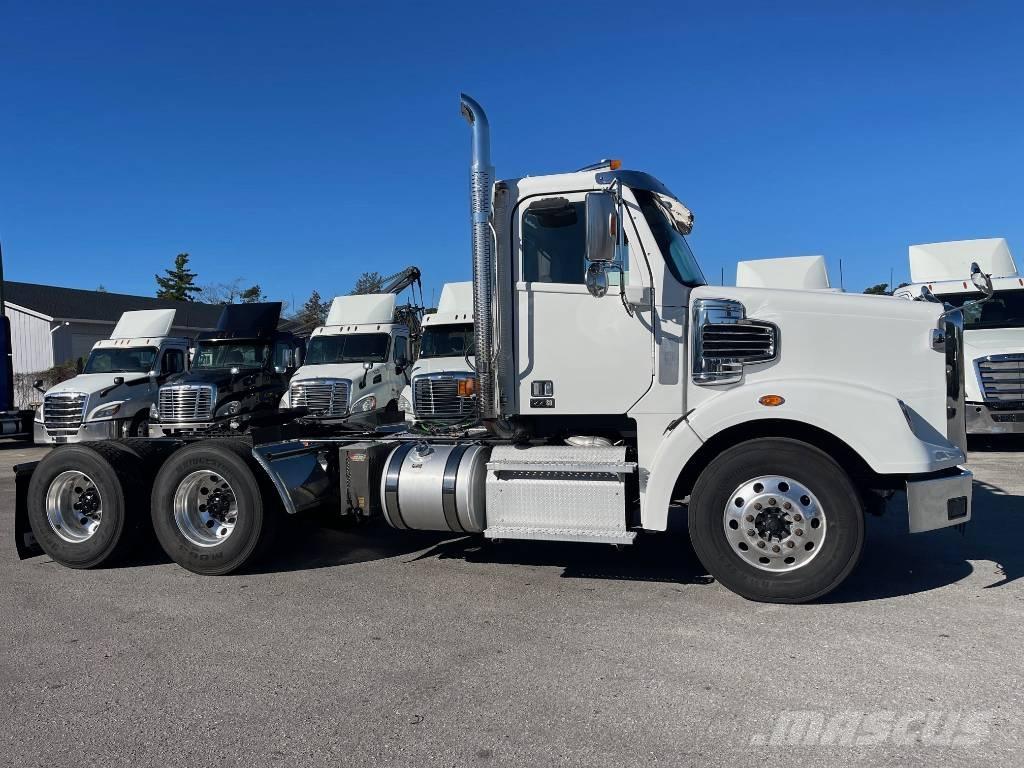 Freightliner 122 SD Тягачі